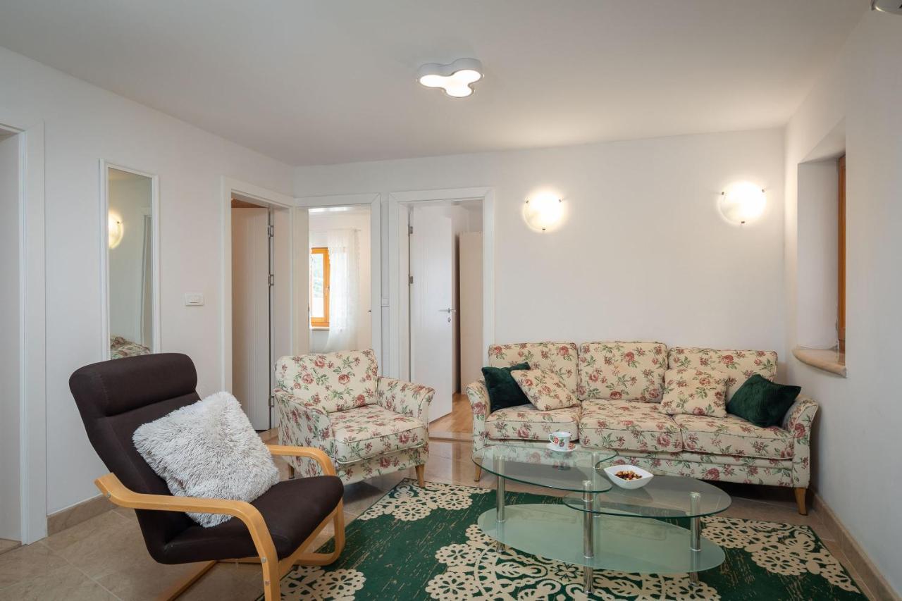 Luxury Stone Villa Nevija 2022 Private Villa Milna  Cameră foto